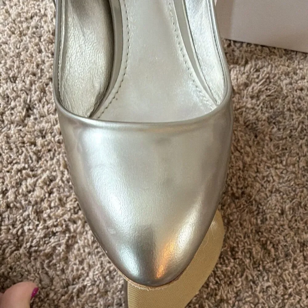 ⁠Louis Vuitton Metallic Silver Leather Almond Toe Kitten Heel Pumps EU 37 US 7